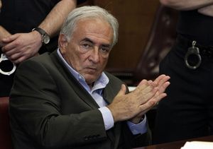 Бывший руководитель МВФ находится под домашним арестом